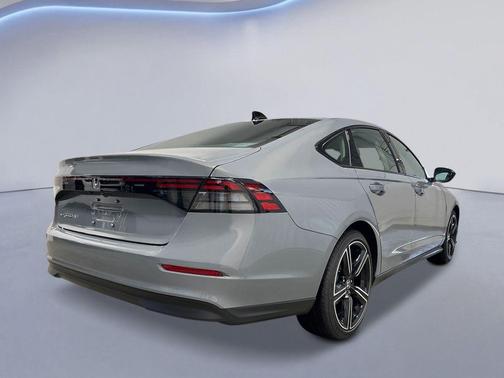 Urban Gray Pearl 2026 Honda Accord SE