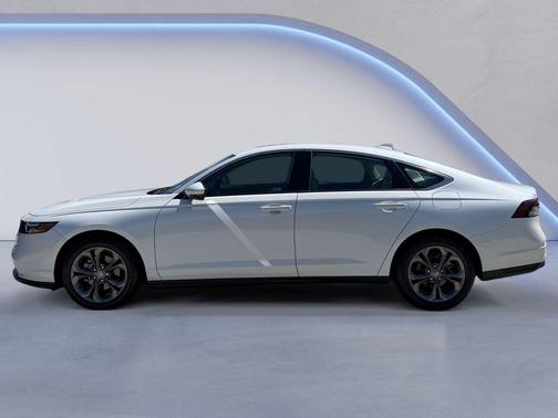 Platinum White Pearl 2023 Honda Accord EX