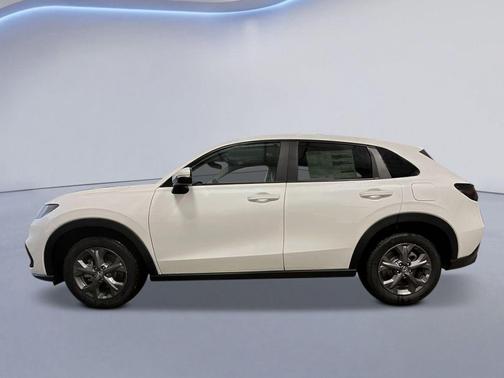 Platinum White Pearl 2027 Honda HR-V LX