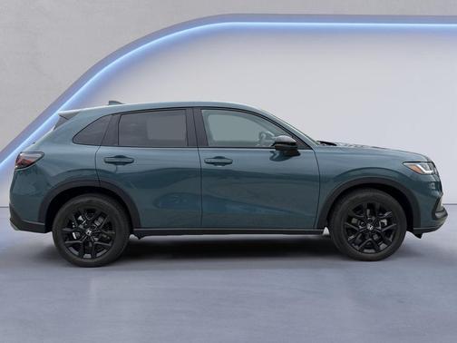 Pearl 2025 Honda HR-V Sport