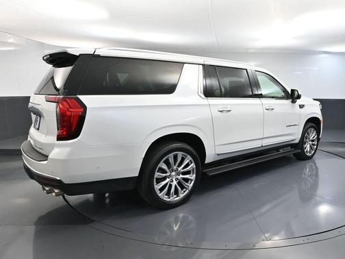 White Frost Tricoat 2024 GMC Yukon XL Denali