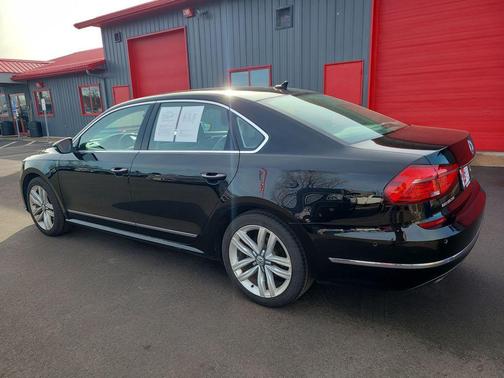 2016 Volkswagen Passat 1.8T SEL
