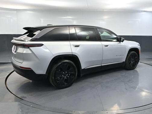 2025 Jeep Wagoneer S Launch Edition