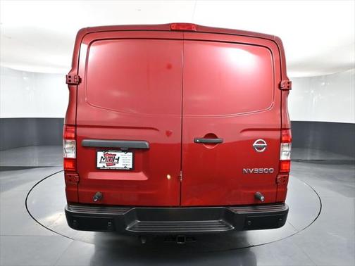2021 Nissan NV Cargo NV3500 HD S V8