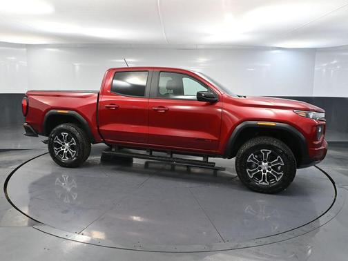 2023 GMC Canyon AT4