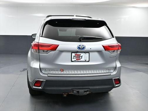 2019 Toyota Highlander Hybrid Platinum