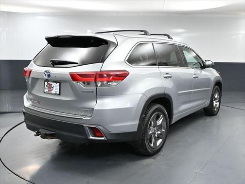 2019 Toyota Highlander Hybrid Platinum