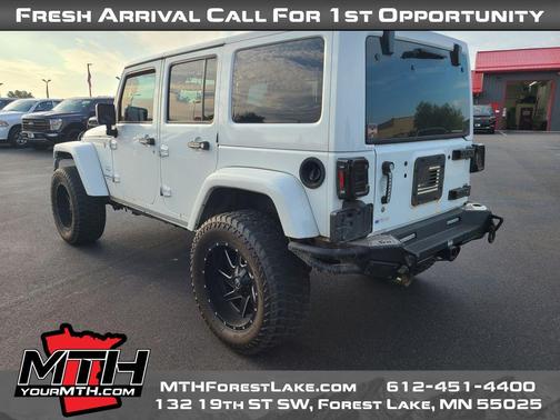 2016 Jeep Wrangler Unlimited Sahara