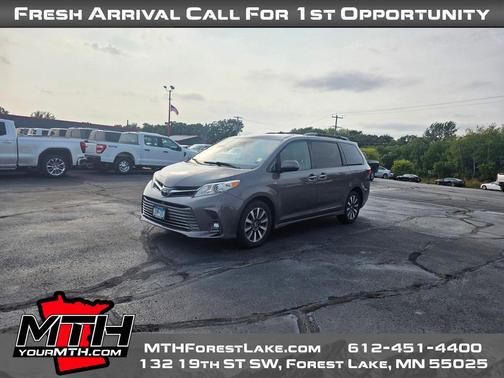 2018 Toyota Sienna XLE Premium