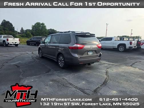 2018 Toyota Sienna XLE Premium