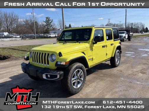 2023 Jeep Wrangler 4-Door Sahara