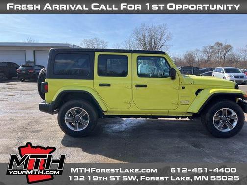 2023 Jeep Wrangler 4-Door Sahara
