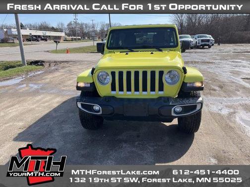 2023 Jeep Wrangler 4-Door Sahara