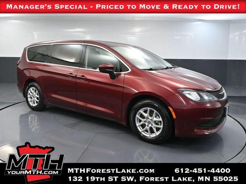 2021 Chrysler Voyager LX