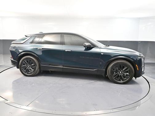 2024 Cadillac LYRIQ Luxury