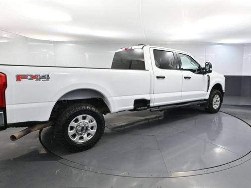 2023 Ford F-350 XLT