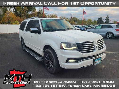 2015 Lincoln Navigator Base