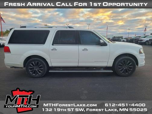 2015 Lincoln Navigator Base