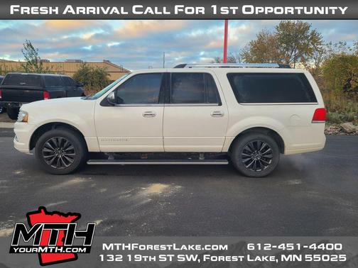 2015 Lincoln Navigator Base
