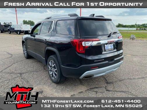 2022 GMC Acadia AWD SLT