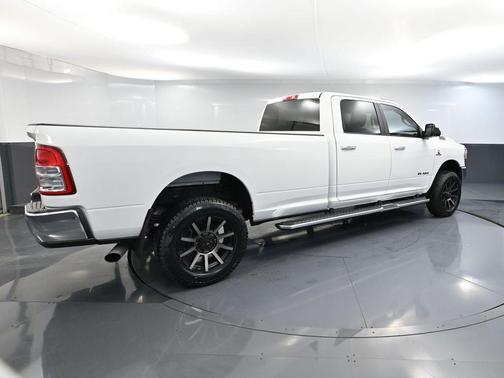 2019 RAM 3500 Big Horn Crew Cab 4x4 8' Box