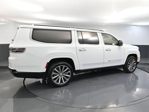 2023 Jeep Grand Wagoneer L Series II 4x4
