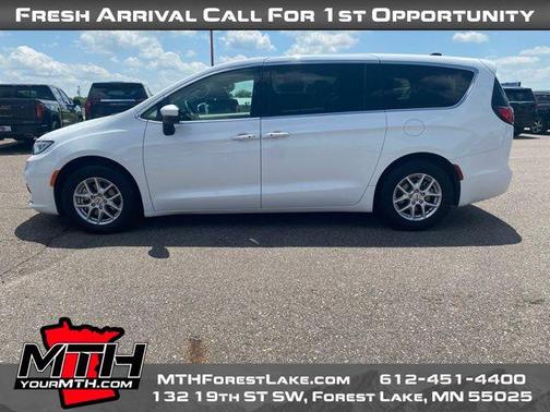 2023 Chrysler Pacifica Touring L