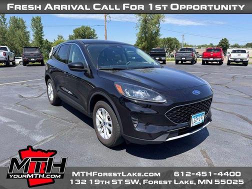 2020 Ford Escape SE