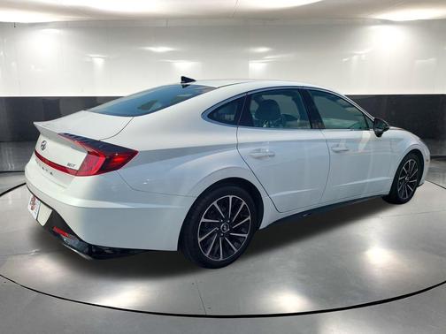 2020 Hyundai SONATA SEL Plus