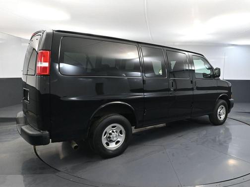 2019 Chevrolet Express 2500 LS