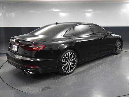 2022 Audi S8 4.0T
