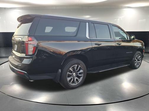 2021 Chevrolet Suburban LT
