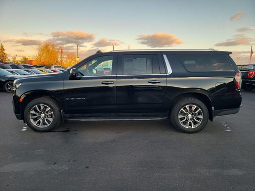 2021 Chevrolet Suburban LT