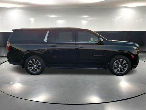 2021 Chevrolet Suburban LT