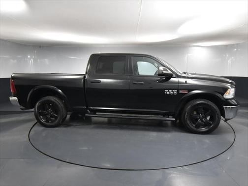2016 RAM 1500 SLT
