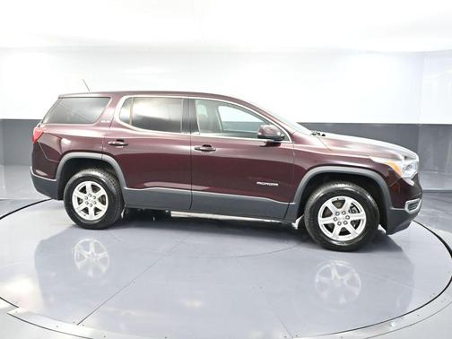 2017 GMC Acadia SLE-1