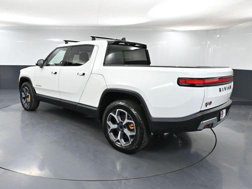 2022 Rivian R1T Adventure