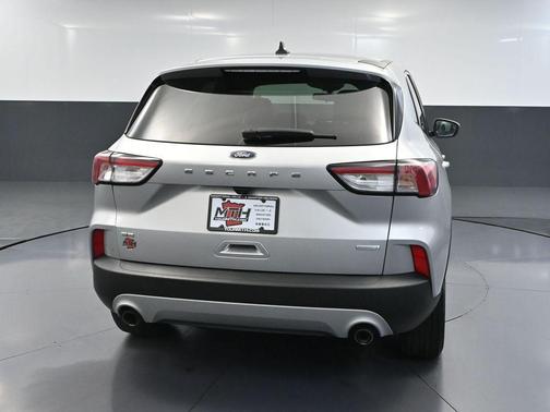 INGOT SILVER METALLIC 2020 Ford Escape SE