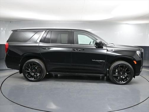 2023 GMC Yukon SLE
