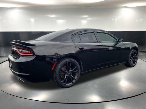 2018 Dodge Charger SXT