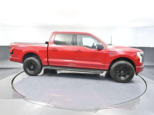 2023 Ford F-150 Lightning XLT