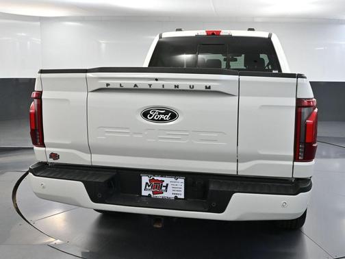 STAR WHITE METALLIC TRICOAT 2025 Ford F-150 Platinum