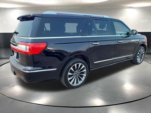 2019 Lincoln Navigator L Select
