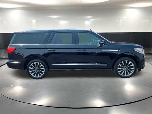 2019 Lincoln Navigator L Select