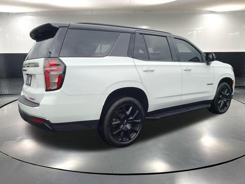 2022 Chevrolet Tahoe 4WD RST