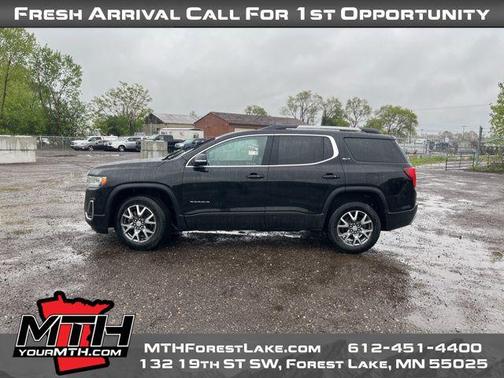 2023 GMC Acadia AWD SLT