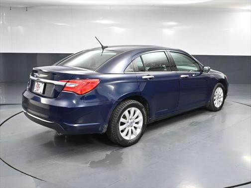 2014 Chrysler 200 Limited