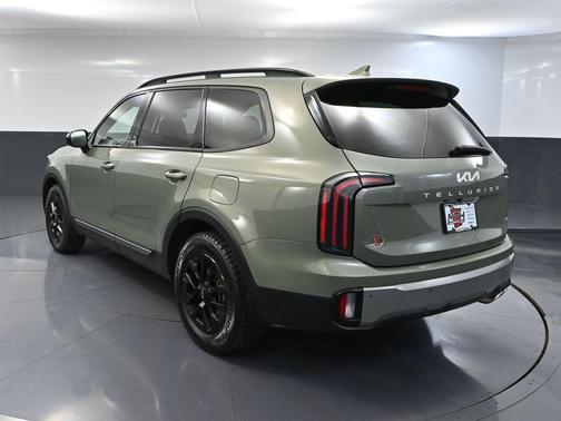 Green 2023 Kia Telluride SX X-Line