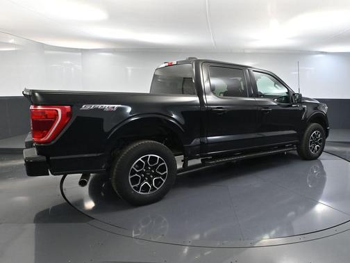 AGATE BLACK METALLIC 2023 Ford F-150 XLT