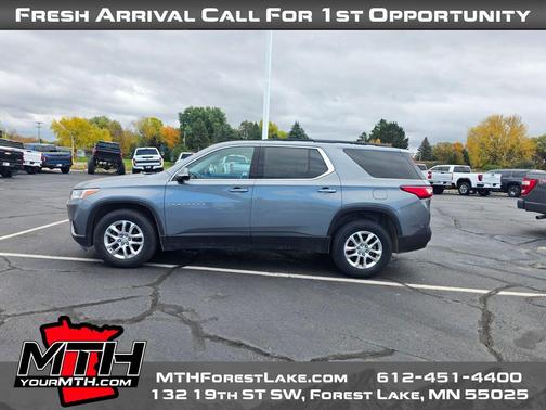 2020 Chevrolet Traverse LT Cloth